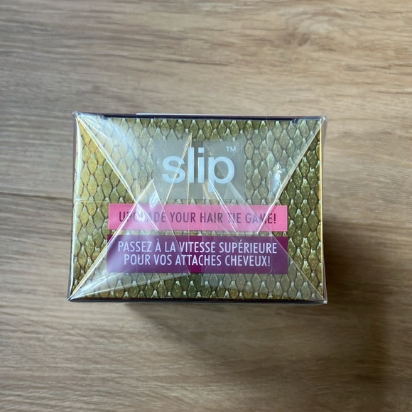 Slip silk scrunchies , new in sealed box 7 scrunchies main image 4